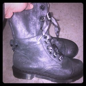 Gorgeous Dr. Marten boots with silk laces